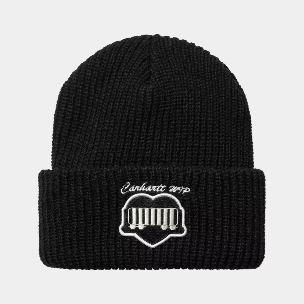 og heart train beanie black 397 2