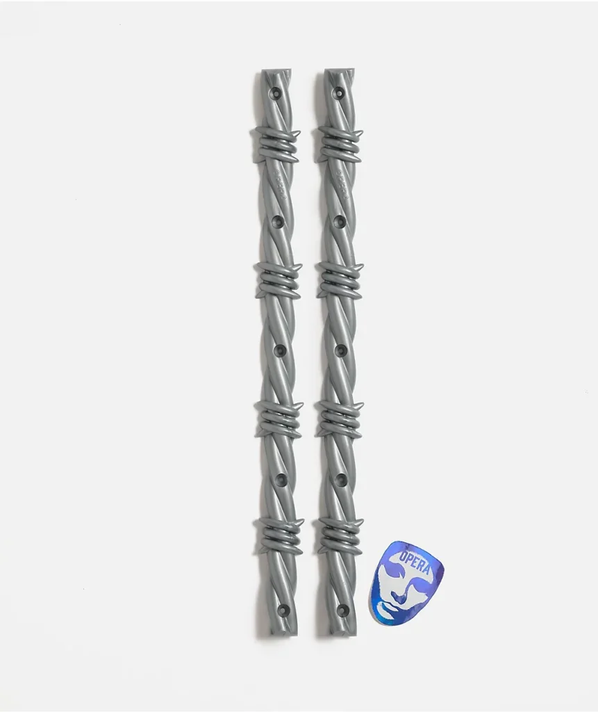 Opera Barbwire Rails 404191 front US 1080x