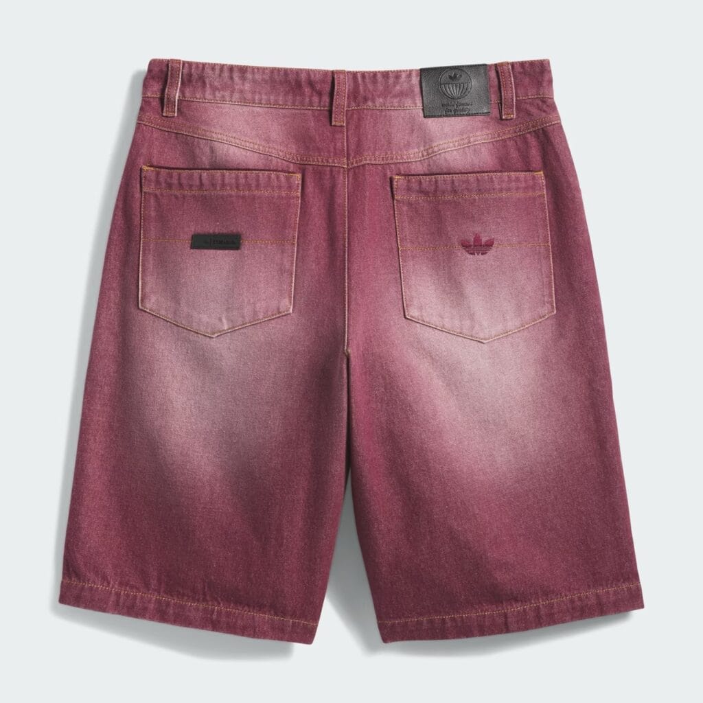 SKATEBOARDING x TYSHAWN SHORTS I TVATTAD DENIM Burgundy KT4452 02 laydown hover stor